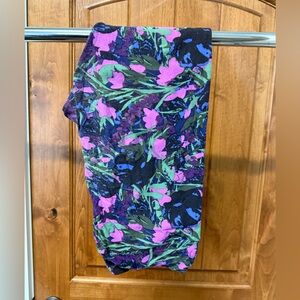 LuLaRoe TC Leggings (Fit sizes 12-18)